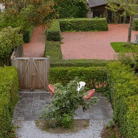 בית נופש Huswell - Cosy With Garden